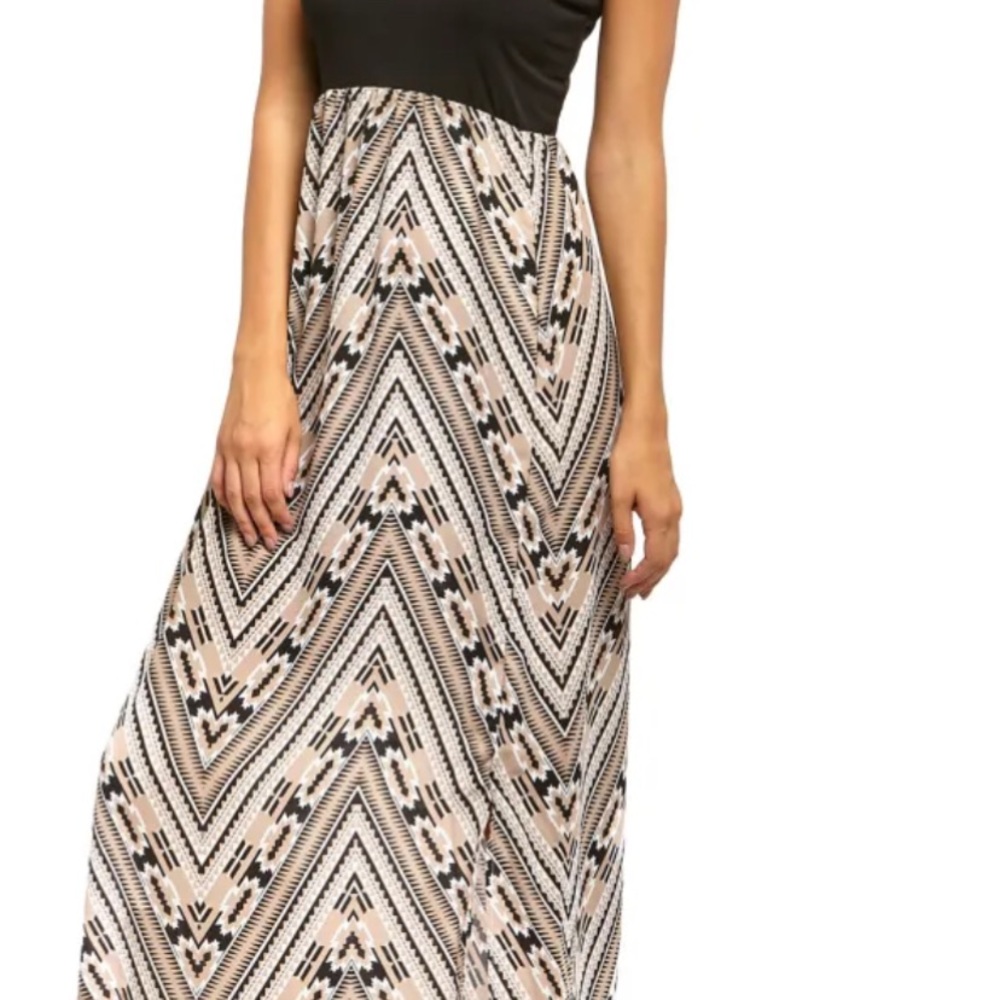 Sienna Rose Black and Cream Patterned Maxi Dress